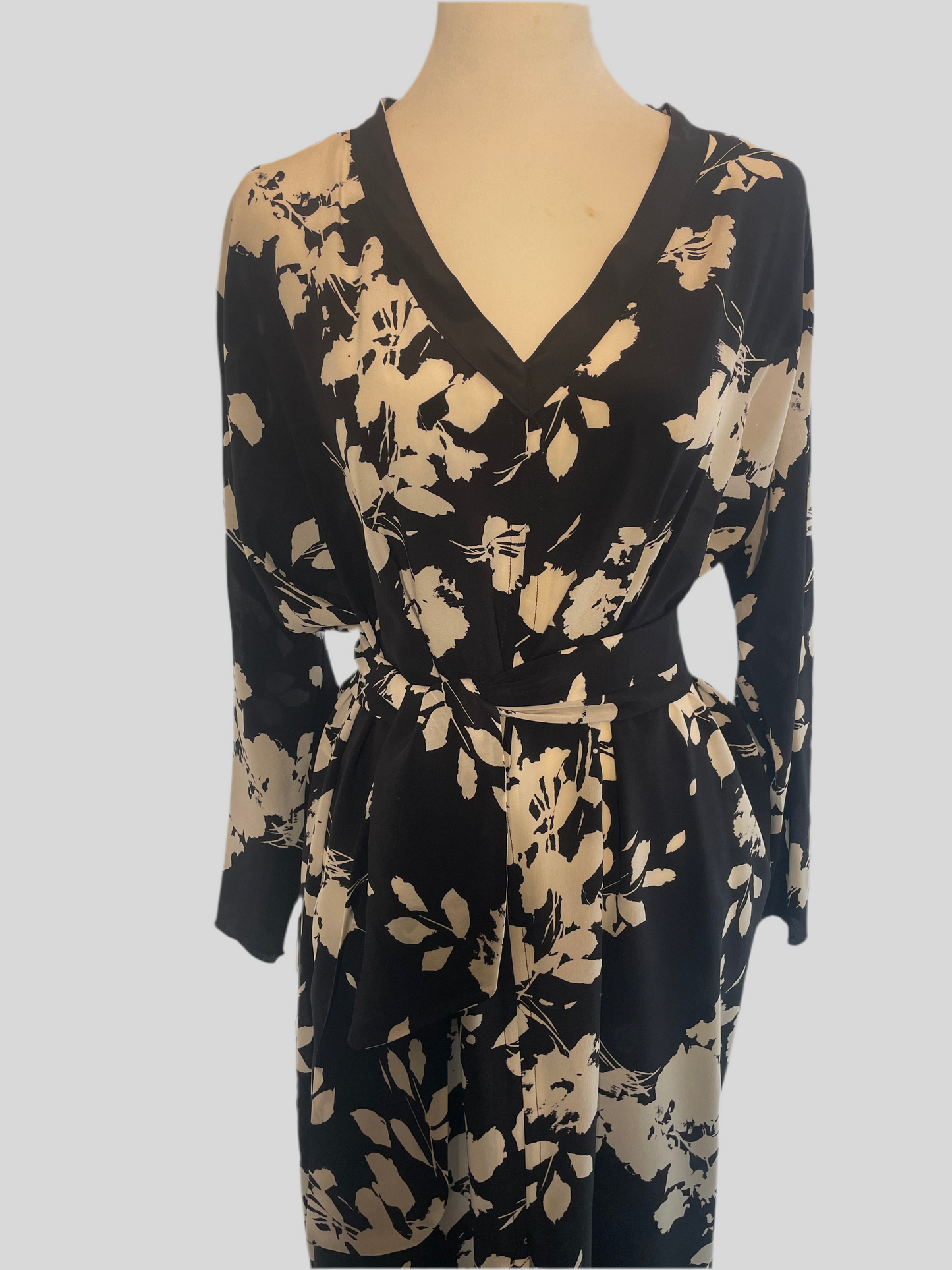 Vestito in seta pura bianco e nero